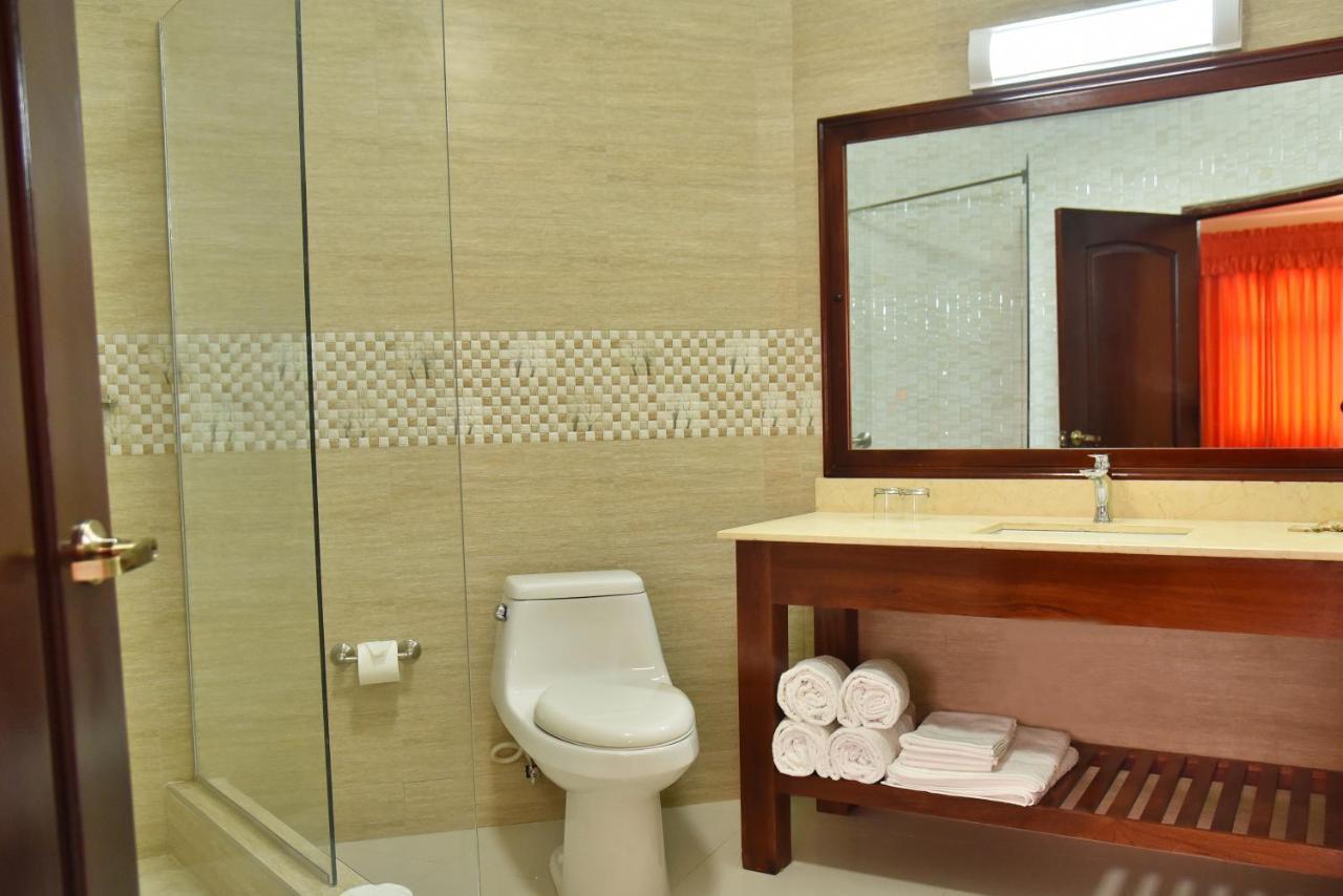 Hotel Grand A View Бухта Монтего Экстерьер фото