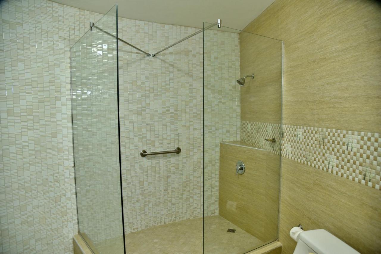 Hotel Grand A View Бухта Монтего Экстерьер фото